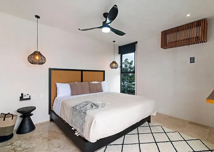 Villa 7 Bdr Luxury Villa, Tulum's Infinity Pool, Near *