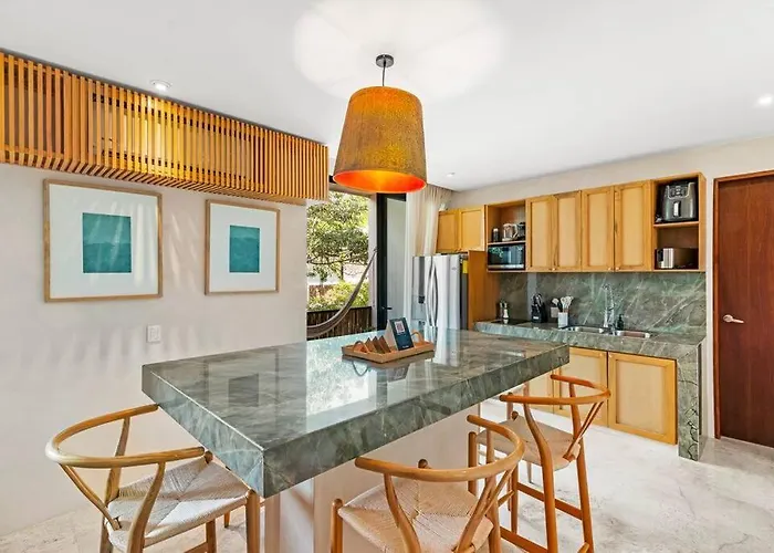 7 Bdr Luxury Villa, Tulum's Infinity Pool, Near Tulum