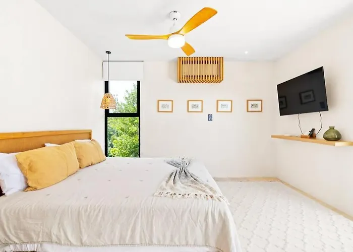 7 Bdr Luxury Villa, Tulum's Infinity Pool, Near *