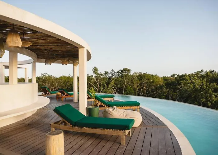 Villa 7 Bdr Luxury Villa, Tulum's Infinity Pool, Near Tulum