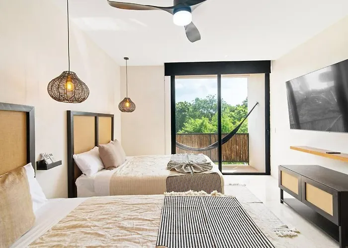 Villa 7 Bdr Luxury Villa, Tulum's Infinity Pool, Near *