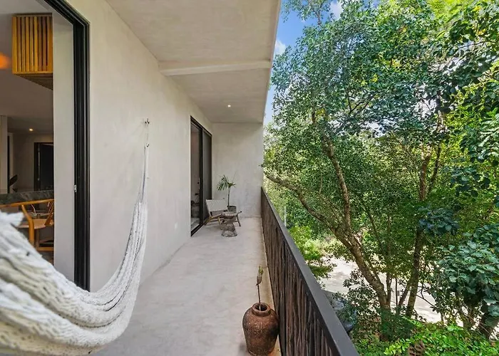 Villa 7 Bdr Luxury Villa, Tulum's Infinity Pool, Near Tulum Pueblo